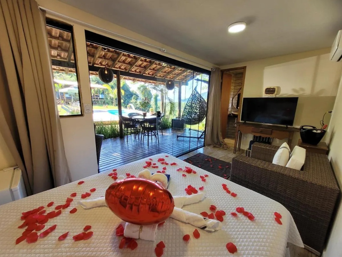 Romantic welcome set-up